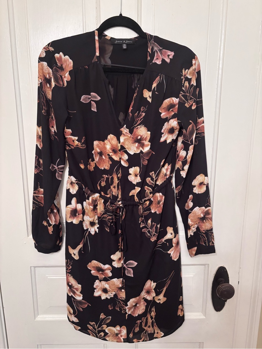 Jessica’s Simpson Black shirtdress with flowers size 4